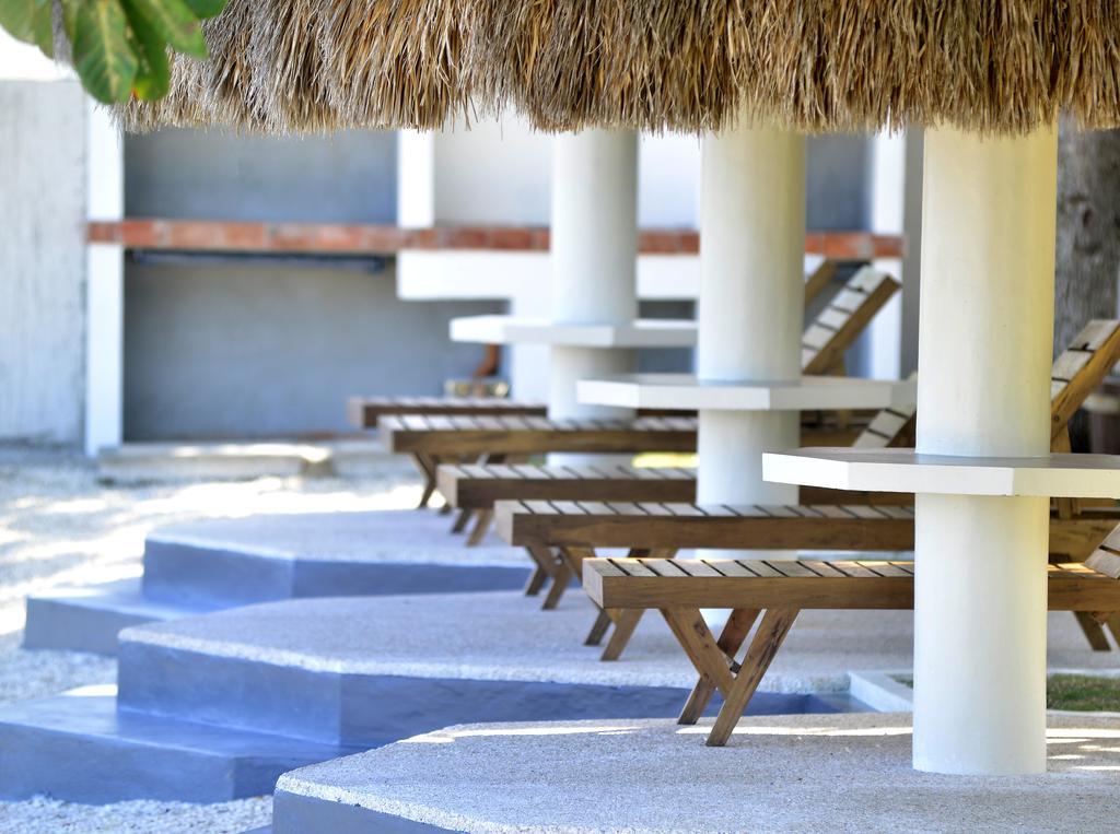 Allure Badian Beach Villa Eksteriør bilde